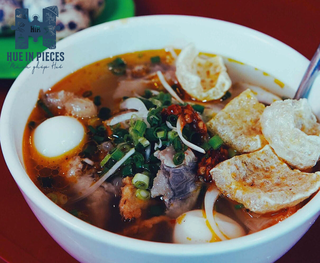 Bánh Canh Hàn Thuyên – Hương vị đêm Huế hơn 20 năm níu chân du khách